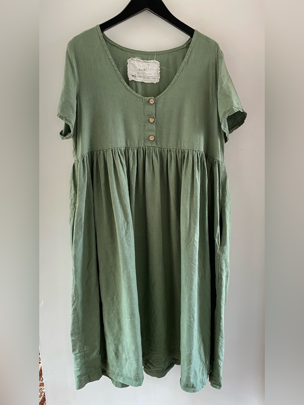 notPERFECTLINEN sage Green Linen Button-Front Smock Dress